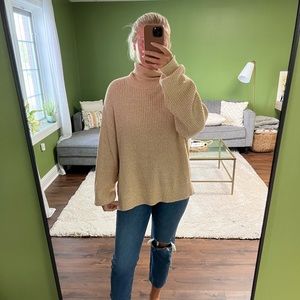 Urban Outfitters Turtleneck